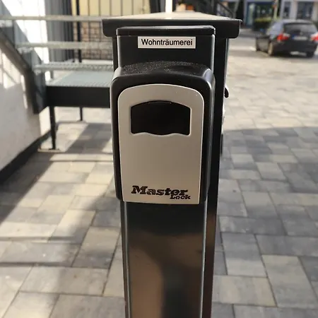 Wohnträumerei-Design Apartment-NETFLIX- Aussenbereich mit Sitzgelegenheit Göttingen Exterior foto