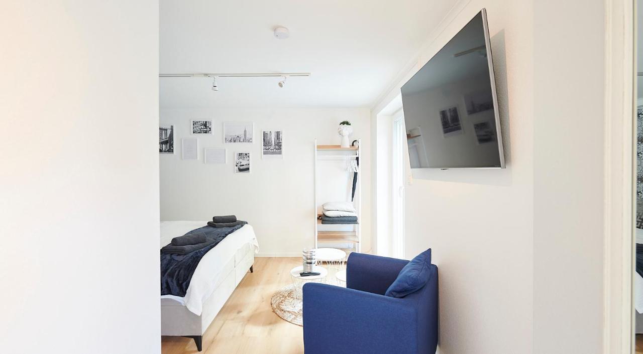 Wohnträumerei-design Apartment-netflix- Aussenbereich Mit Sitzgelegenheit *